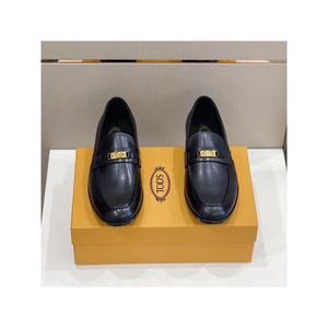 法国直邮TODS托德斯鞋子24款男士logo标牌皮质乐福鞋商务休闲皮鞋