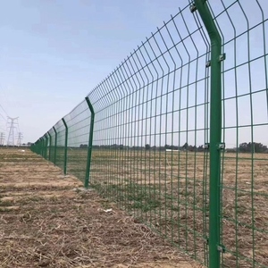 圈地铁丝围栏网双边丝护栏网果园鱼塘防护网铁路隔离栅简易栅栏门