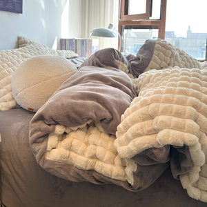 今年流行的兔兔绒牛奶绒四件套冬季珊瑚绒被套床单宿舍床上三件套
