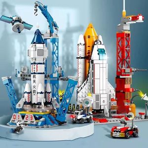 DIY Spacecraft Building Block Toys Aerospace Lanch Center Mo