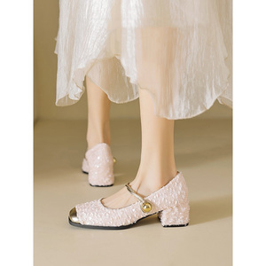 思加图粉色玛丽珍鞋女2024新款亮片设计感高跟法式晚风方头单鞋绝