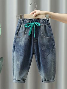 巴拉巴柆2023秋季新款男童裤子  后口袋C字母牛仔裤薄款