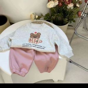 巴­拉巴­拉清货韩国童装2024春季男女童可爱小熊印花卫衣儿童洋气