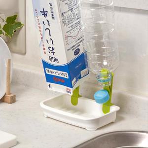 日本进口婴儿奶瓶沥水架塑料瓶子杯盖晾干外出旅行折叠便携置物架