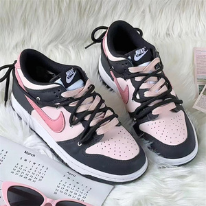 Nike耐克女鞋Dunk Low Black东京树莓低帮嘻哈学院风黑粉解构板鞋