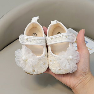 巴­拉巴­拉婴儿鞋子0一1岁公主鞋蕾丝花朵宝宝软底防滑学步鞋棉布