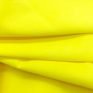 梭织春亚纺防护服面料黄色防护服面料涤纶防护服TPFE贴膜面料