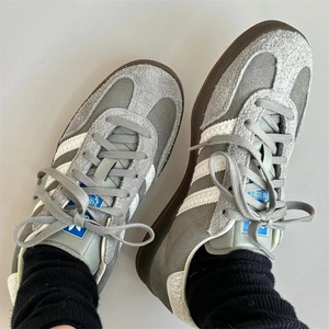 Adidas阿迪达斯女鞋Gazelle灰色德训鞋春季草莓熊粉红色复古板鞋