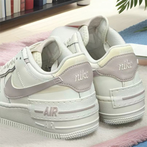 耐克空军一号女鞋nike air force 1马卡龙米紫色鸳鸯双钩拼接板鞋