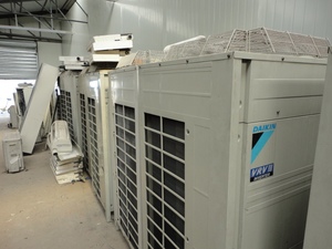 上海大金商用中央空调出售安装回收维修配件换机风管机吸顶机