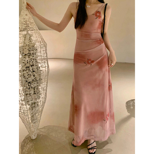 茶歇法式玫瑰晕染粉色网纱吊带连衣裙女夏季修身无袖高级感长裙子