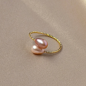 【宠粉福利】双珠戒指女小众设计小米粒高光铸金螺纹天然淡水珍珠