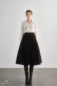 2023秋小众设计师品牌高级感极简风白色衬衣黑色高腰半裙时尚套装