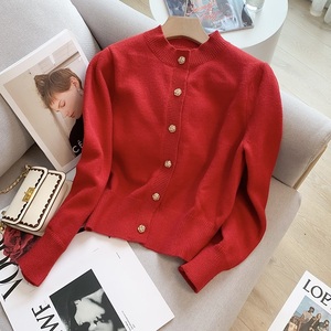 复古红色毛衣女短款2024春秋季新款慵懒风针织开衫显瘦灯笼袖外套