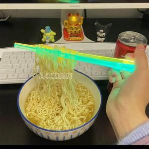 会发光的筷子创意激光灯光光剑荧光星球大战炫光夜光发光筷子