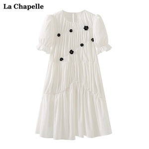 拉夏贝尔/La Chapelle小黑花褶皱白色连衣裙短袖高腰泡泡袖a字裙