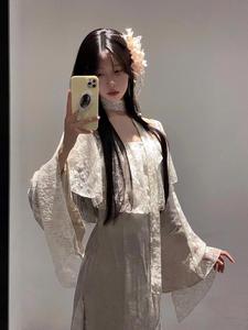 超仙复古中国风蕾丝广袖清冷感连衣裙女2024新款高级感不规则长裙