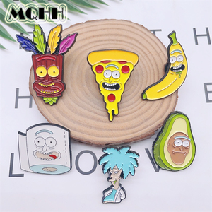 MQHH卡通动漫瑞克和莫迪胸针疯狂的科学家水果卫生纸合金徽章首饰