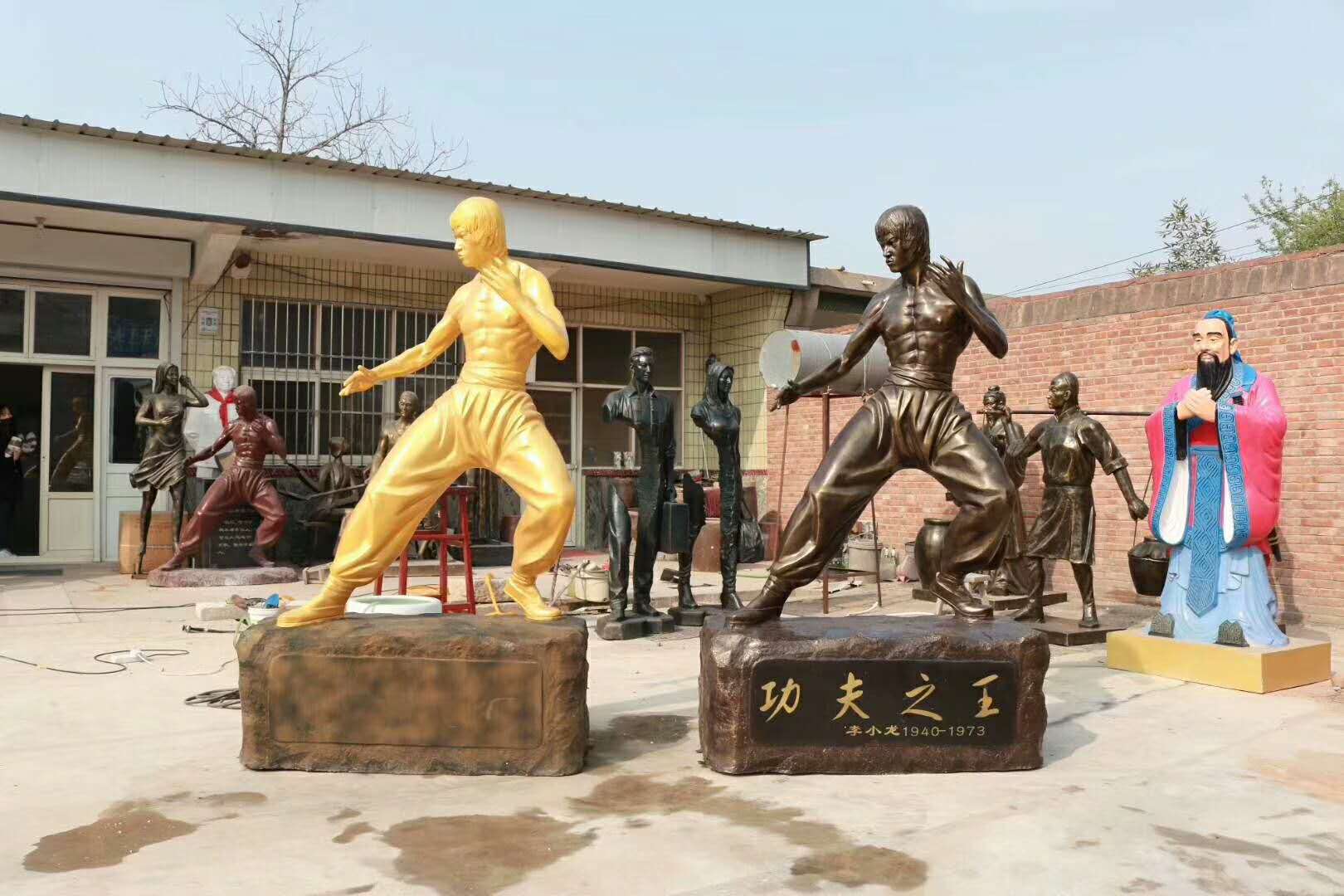 玻璃钢仿铜雕塑定制李小龙雕像大型户外园林商场摆件仿真卡通塑像