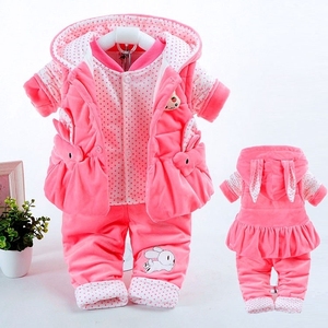 女童宝宝秋冬装婴儿夹棉衣三件套装3-6-9月0-1-2岁婴幼儿外出棉服