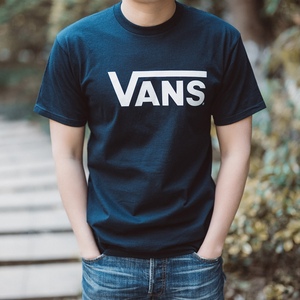 美国VANS范斯万斯男士宽松字母印花LOGO圆领运动休闲短袖T恤Tee