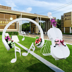 户外铁艺大提琴雕塑公园庭院婚庆装饰品小提琴字母音符不锈钢摆件