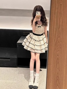 《波点蓬蓬裙》少女感甜美可爱收腰多层蛋糕裙夏季新款显瘦连衣裙