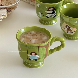春夏专属插画杯~小众绿色麻花柄女孩高脚陶瓷马克杯早餐杯咖啡杯