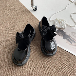 日系子小皮鞋女新英伦风166452024夏秋款黑色厚底鞋玛珍丽单鞋