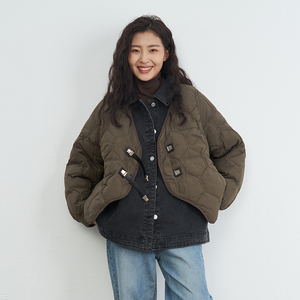 UGIZ23年冬新品韩版女装牛仔羽绒拼接外套+羽绒背心两件套UDYG816