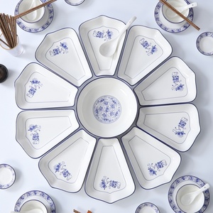青花瓷拼盘餐具套装花开富贵过年家用团圆饭组合陶瓷碗碟圆桌套盘