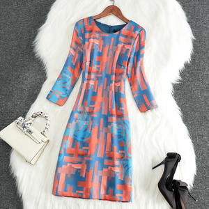 裙子春秋季新款高端女装欧美时尚优雅气质抽象图案印花修身连衣裙