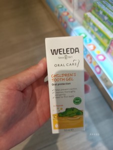 香港代购德国Weleda唯美达天然金盏花儿童洁齿啫喱牙膏50ml