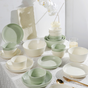 碗碟套装家用2-6人食日式简约餐具组合创意个性奶白奶绿色饭碗盘