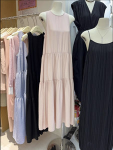 十三行夏装新款温柔极简风拼接无袖连衣裙粉色高级感背心长裙女士