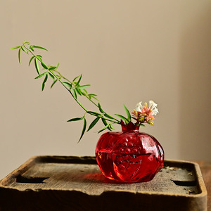 楚天遥红色玻璃石榴花器餐桌茶席迷你桌面花瓶摆件水培植物小花瓶