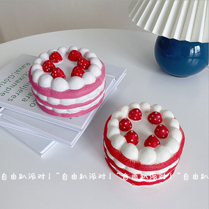 韩国ins可爱少女心仿真草莓生日蛋糕摆件 宝宝生日桌面拍照道具