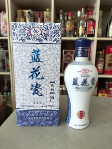 整箱6瓶价，2014年江苏蓝花瓷52度纯粮，浓香型，陈年老酒