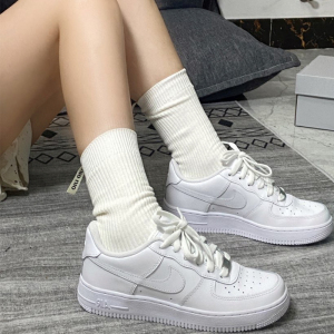 Nike/耐克 AIR FORCE 1 Low GS 女款空军低帮休闲板鞋FB1844-111