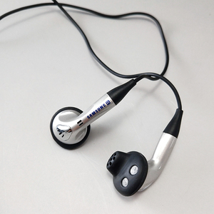 韩国品牌 库存耳机 带音量控制  库存老耳机 猪嘴耳机 经典耳机