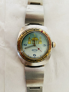 苏联手表——东方牌手表。