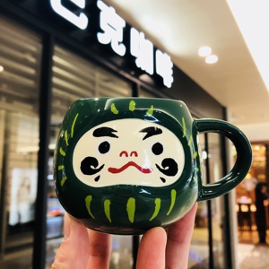 日本代购限量版星巴克2020新年绿色达摩马克咖啡桌面陶瓷喝水杯子