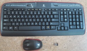 Logitech/罗技MK330多媒体无线键鼠套装无线鼠标键盘正品无线