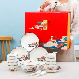 陶瓷餐具套装小心意国潮麋鹿绘彩碗碟盘勺礼盒套装活动中式礼品碗