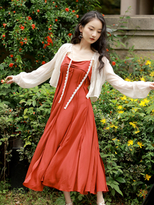 仙女复古红色吊带长裙女小众设计花边领防晒衫夏季大摆连衣裙套装