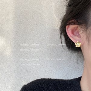 chocho/小众设计感韩国箔金花朵耳扣耳环高级感复古简约气质耳饰