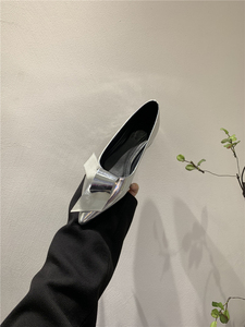 ligustudio 走秀款~银色折纸设计低跟单鞋法式尖头一脚蹬平底鞋女