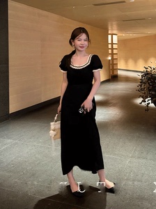 赫本小黑裙茶歇法式复古宫廷风高级感减龄蕾丝花边方领黑色连衣裙