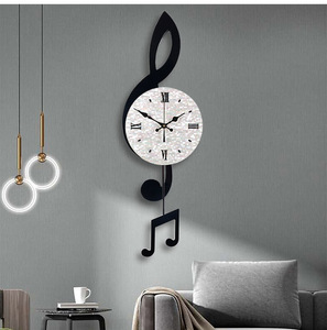 音符挂钟客厅现代简约石英钟表时尚潮流创意轻奢家用2021网红时钟