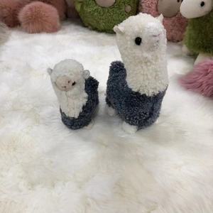 新款真毛羊驼羊卷毛可爱玩偶送生日礼物客厅摆件皮草动物模型